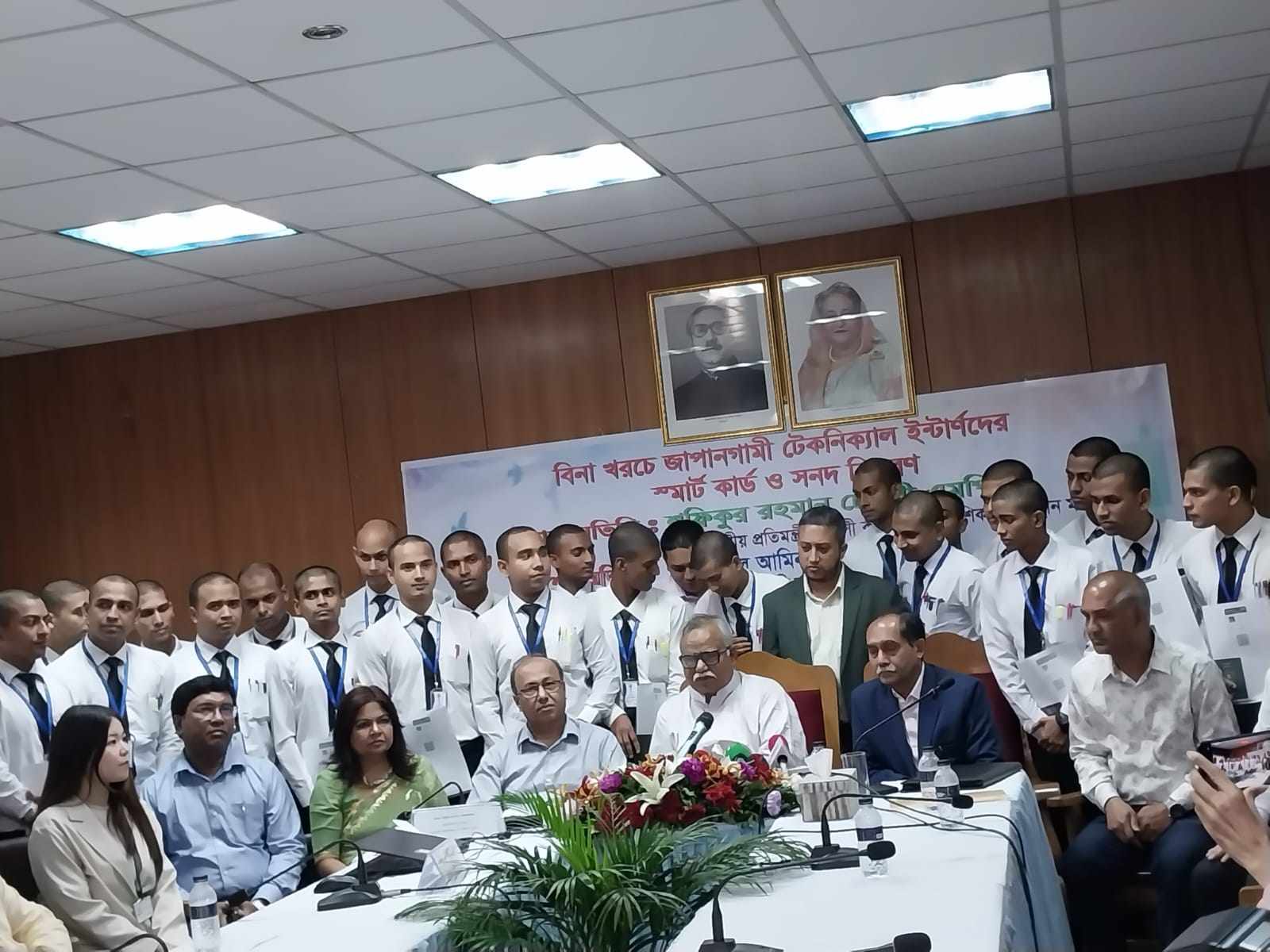 দক্ষতা ছাড়া বিদেশে মর্যাদা নেই : প্রতিমন্ত্রী