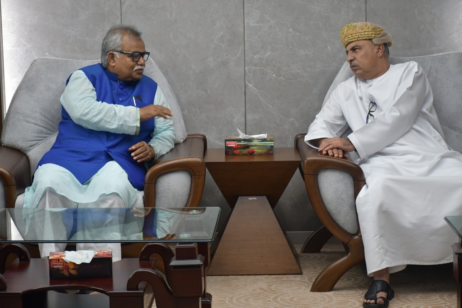 ওমানে ১২ ক্যাটাগরিতে শ্রমবাজার উন্মুক্ত : প্রতিমন্ত্রী