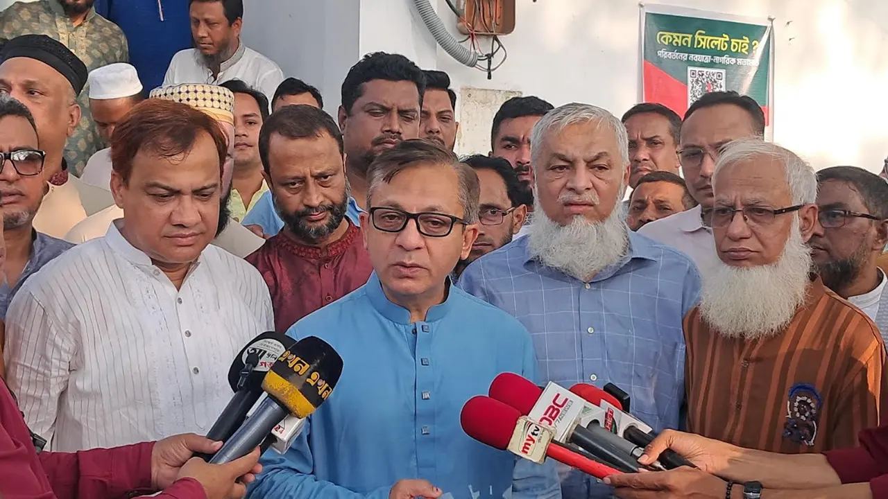 জ্বালানি তেল নিয়ে আতঙ্কিত হওয়ার পরিস্থিতি তৈরি হয়নি : বাণিজ্যমন্ত্রী