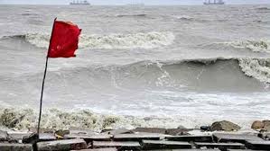 সব সমুদ্রবন্দরে ৩ নম্বর সতর্ক সংকেত