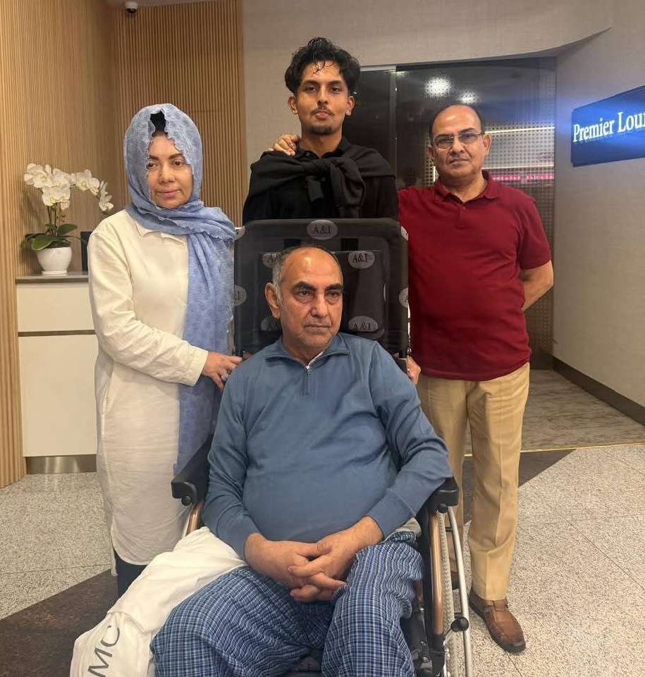 সুস্থ হয়ে উঠছেন মির্জা আব্বাস, ফেসবুকে স্ত্রী লিখলেন ‘আলহামদুলিল্লাহ’