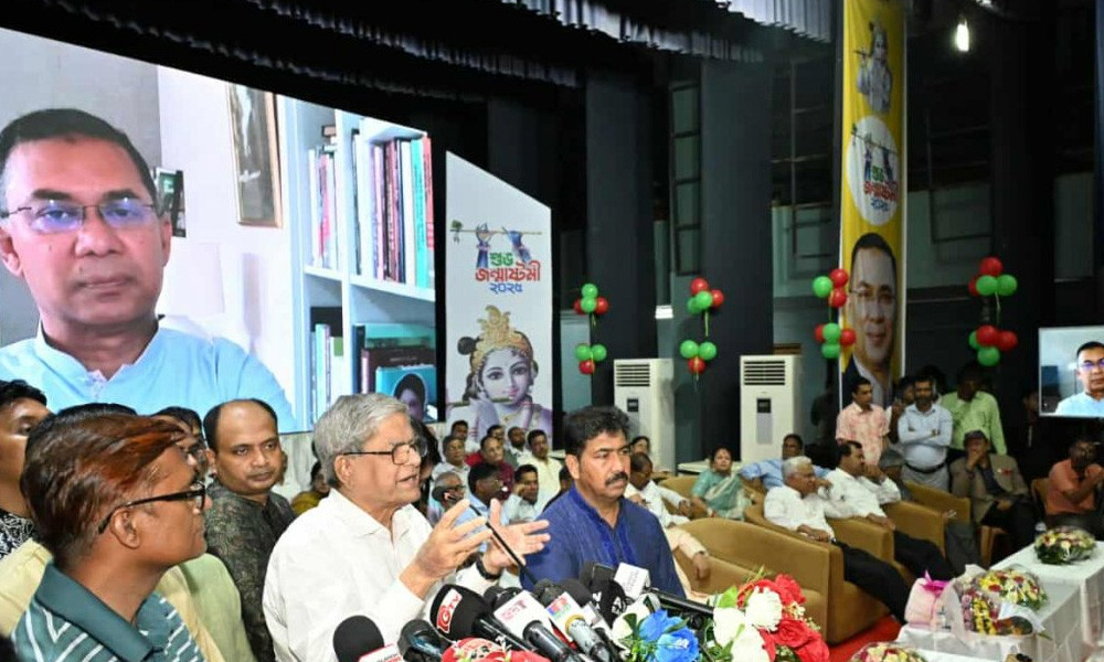 একাত্তরকে ভুলিয়ে দেওয়ার চেষ্টা চলছে : মির্জা ফখরুল