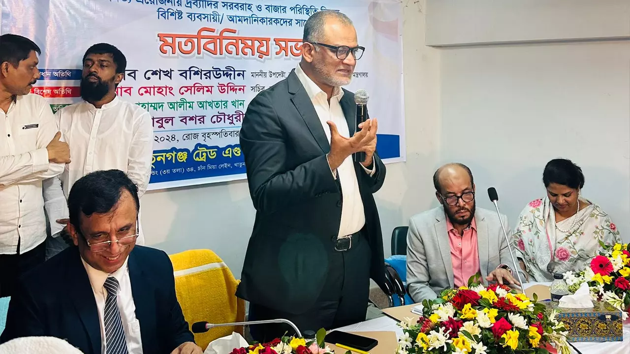 রাষ্ট্র সংস্কারে ব্যবসায়ীদের ভূমিকা গুরুত্বপূর্ণ: বাণিজ্য উপদেষ্টা