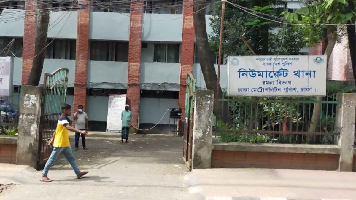 ছাত্রদল নেতাকে ছিনিয়ে নিতে থানায় হামলা, এসিসহ আহত ৫