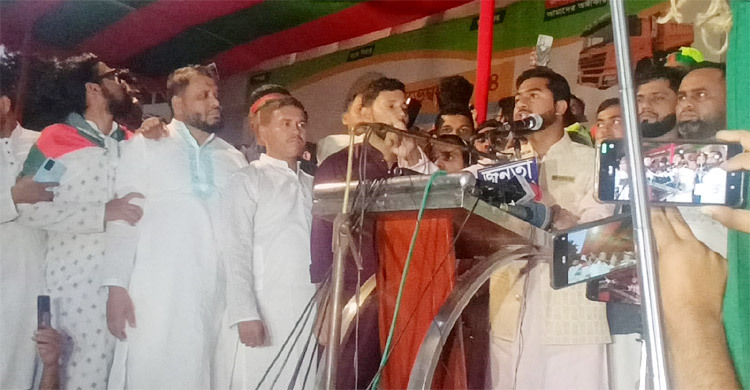 আওয়ামী লীগ প্রশ্নে বিন্দুমাত্র ছাড় নয়: নুর