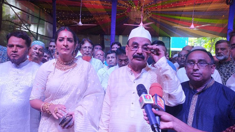 বাংলাদেশে সব ধর্মের মানুষ এখন নিরাপদ: গয়েশ্বর