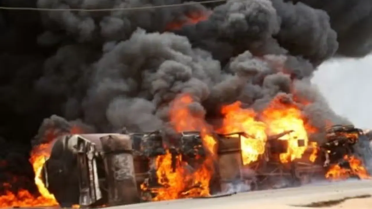 নাইজেরিয়ায় ট্যাংকার বিস্ফোরণে নিহত ৯৪