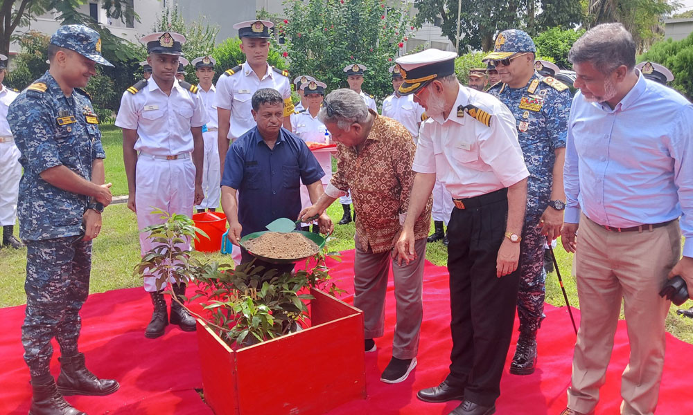 মেরিটাইম সম্ভাবনার এক বিরাট ক্ষেত্র : নৌপরিবহন উপদেষ্টা
