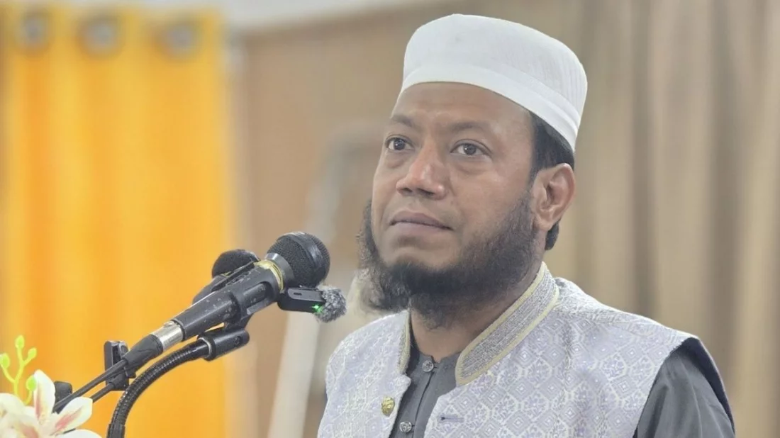 এমপি আমির হামজার বিরুদ্ধে ১০০ কোটি টাকার মানহানি মামলা