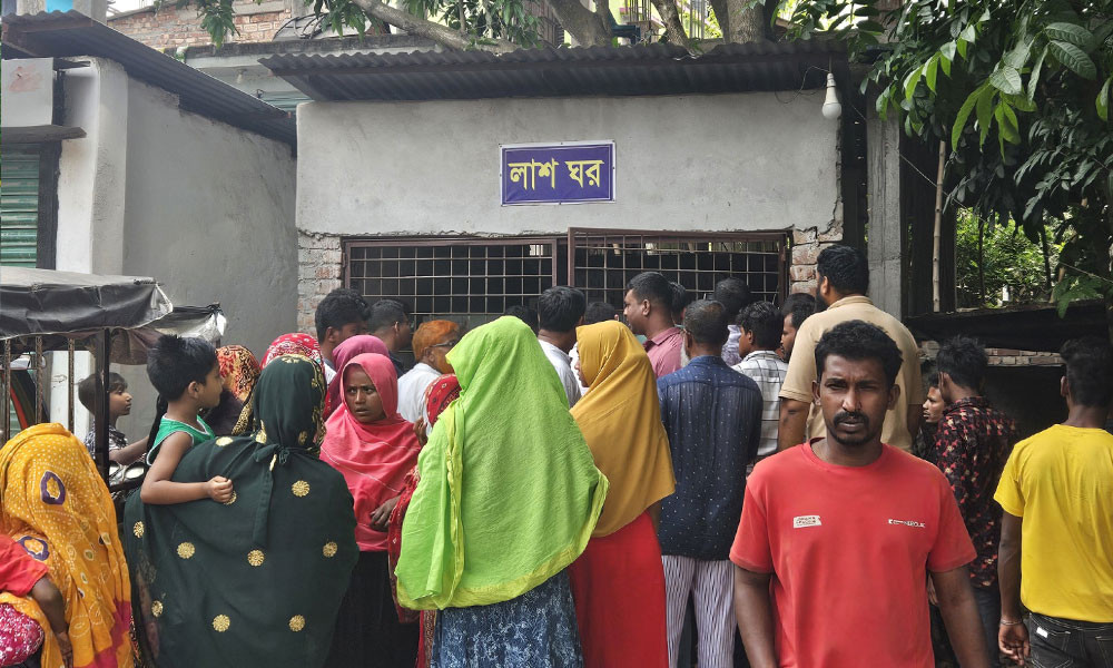 ঝিনাইদহে বাড়িতে ঢুকে বিএনপিকর্মীকে কুপিয়ে হত্যা