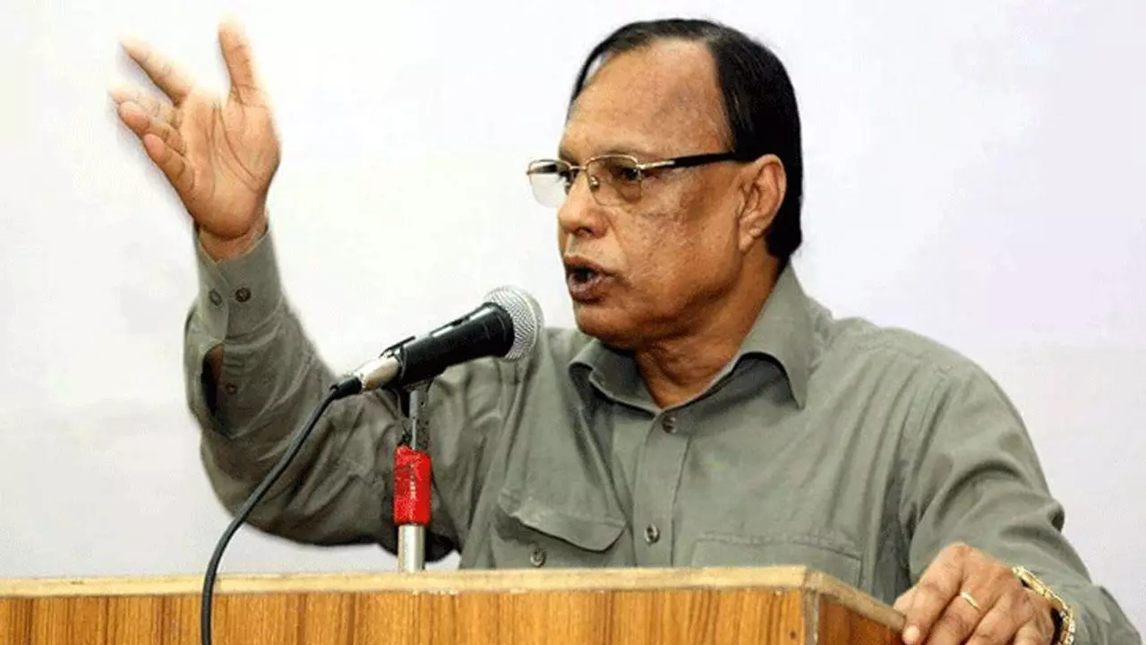 জামিন পেলেন সাংবাদিক নেতা মোল্লা জালাল