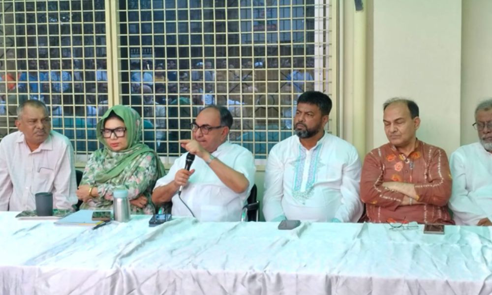 ধর্ম ব্যবসায়ী একটি দল নির্বাচন নিয়ে বিভ্রান্তি ছড়াচ্ছে : মির্জা আব্বাস