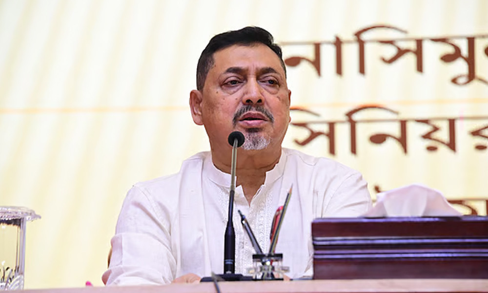 কারো কথায় কান না দিয়ে উৎসবের আমেজে ভোটকেন্দ্রে যাবেন : স্বরাষ্ট্রসচিব