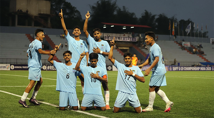 ভুটানকে হারিয়ে সেমিফাইনালে বাংলাদেশ