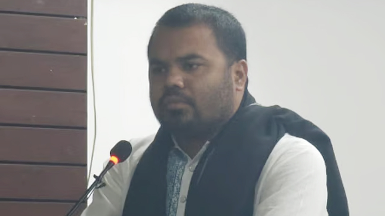 ওসমান হাদির ভাই ওমরকে যুক্তরাজ্যে সহকারী হাইকমিশনে নিয়োগ