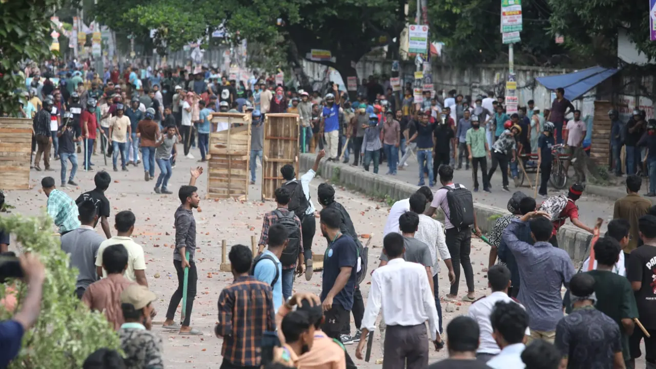 জুলাই আন্দোলনে হামলা: ঢাবির ১২৮ জন সাময়িক বহিষ্কার