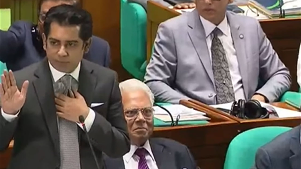 বিপ্লবী সরকার কেন করলেন না : বিরোধী দলকে পার্থ