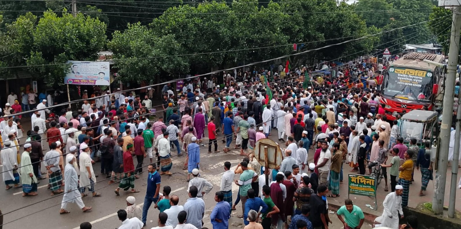 জুলাই গণঅভ্যুত্থান দিবসে নান্দাইলে বিএনপি-জামায়াতের বিজয় মিছিল