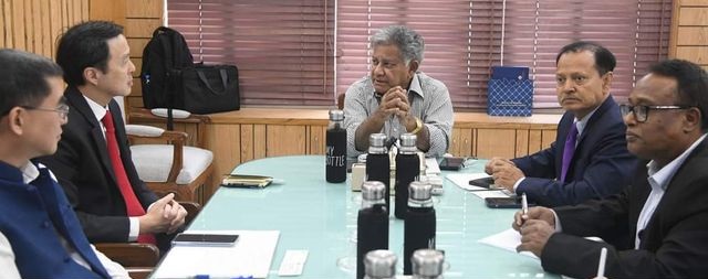 বন্দর উন্নয়নে সিঙ্গাপুরকে বিনিয়োগের আহ্বান নৌ উপদেষ্টার