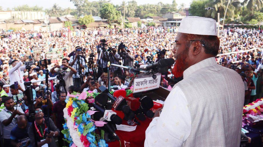 জন্ম নিয়েই বাপের সঙ্গে পাল্লা দিও না, এনসিপিকে গোলাম পরওয়ার