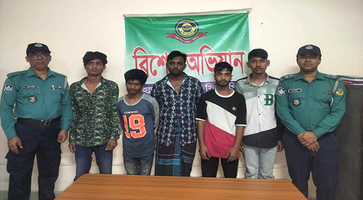 চট্টগ্রামে আ.লীগ-ছাত্রলীগের আরও ৩১ নেতাকর্মী গ্রেপ্তার