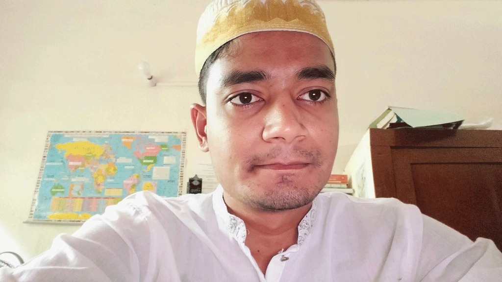 ডাকসু প্রার্থীকে দলবদ্ধ ধর্ষণের হুমকি দিয়ে ফেসবুকে স্ট্যাটাস