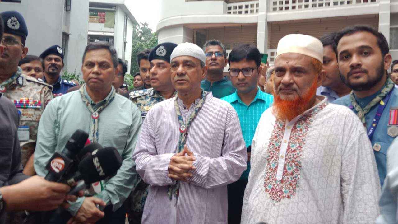 আওয়ামী লীগ নেতারা পালিয়েছেন তিন দিনে: স্বরাষ্ট্র উপদেষ্টা