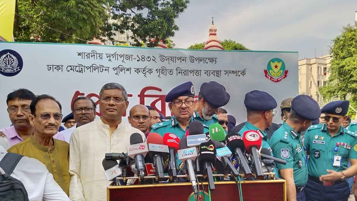 ঢাকায় ৮৯টি ঝুঁকিপূর্ণ পূজামণ্ডপে বাড়তি নিরাপত্তা দেবে পুলিশ: ডিএমপি