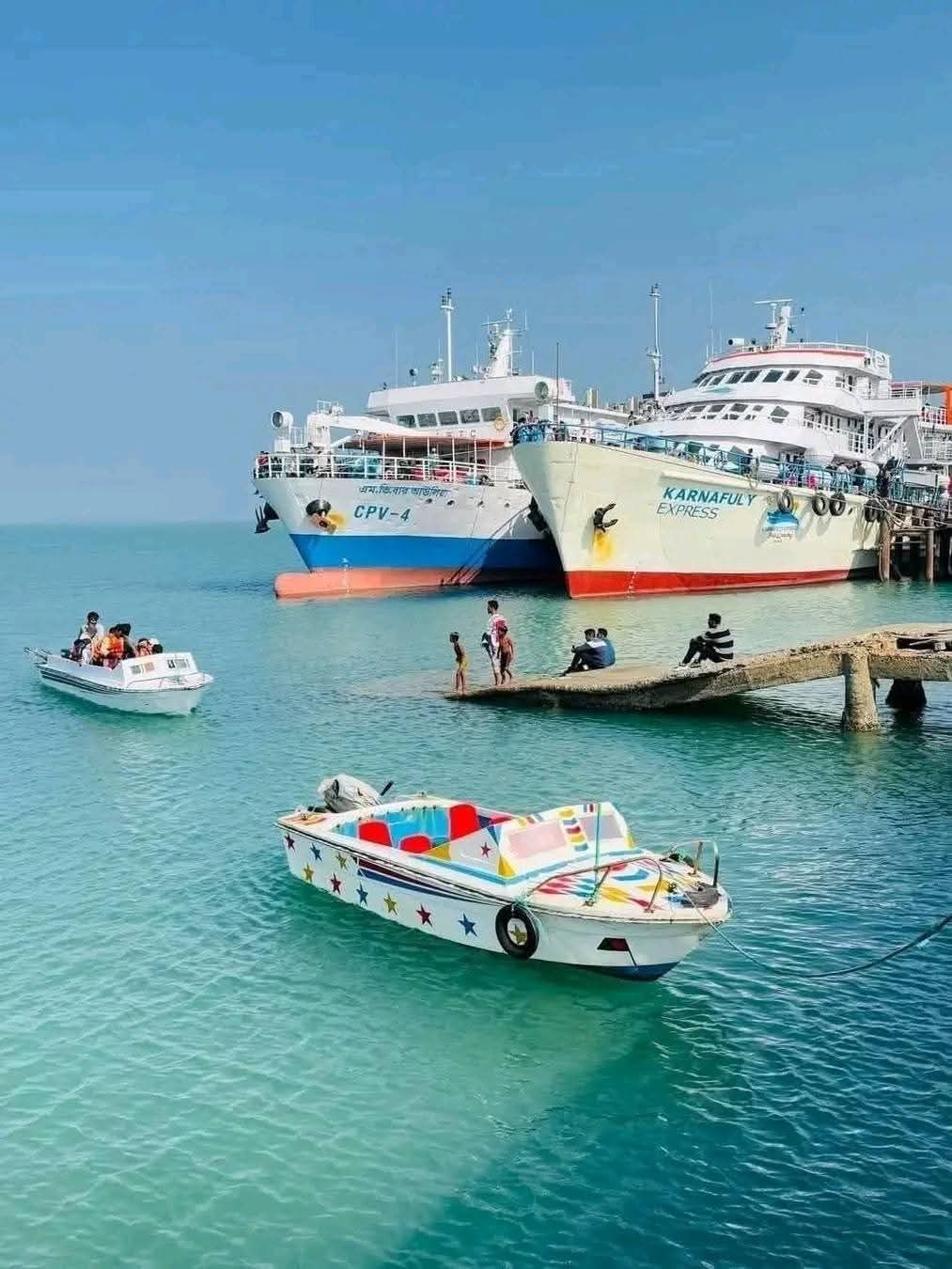 খুলছে সেন্টমার্টিন, তবে থেমে গেল জাহাজ চলাচল