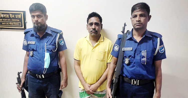 ডিবি হারুনের ক্যাশিয়ার গ্রেফতার