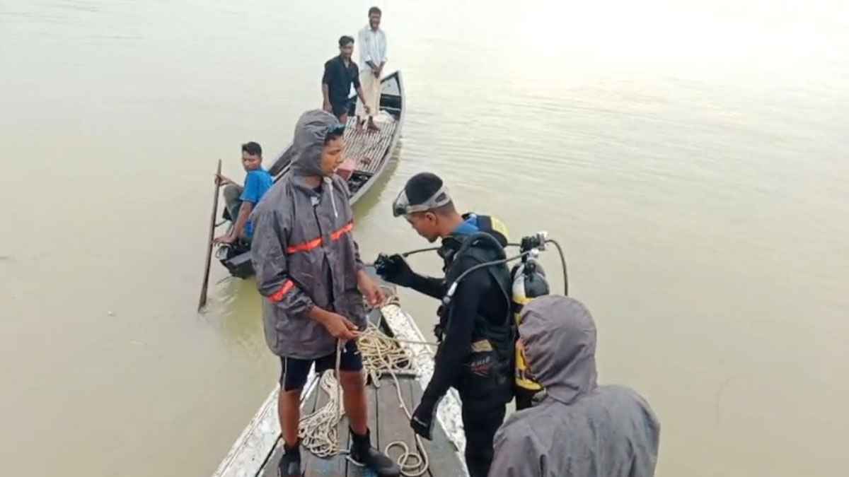নেত্রকোনায় স্পিডবোট ডুবে নিখোঁজ চারজনের মধ্যে ১ জনের লাশ উদ্ধার