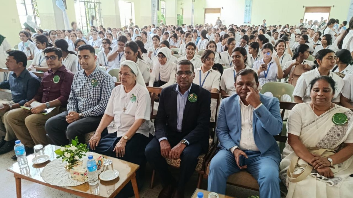 হলিক্রস কলেজে ৭ম ইন্টার কলেজ বিজনেস ফেস্টিভ্যাল অনুষ্ঠিত