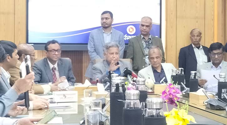 বেক্সিমকো গ্রুপের ঋণ কেলেঙ্কারি রিজার্ভ চুরিকেও হার মানিয়েছে: শ্রম উপদেষ্টা