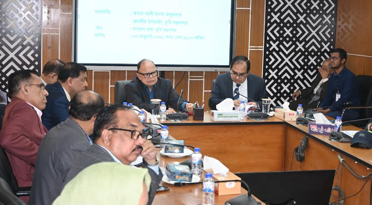 গাছ না কেটে এর মূল্য দেওয়া যেতে পারে: ভূমি উপদেষ্টা