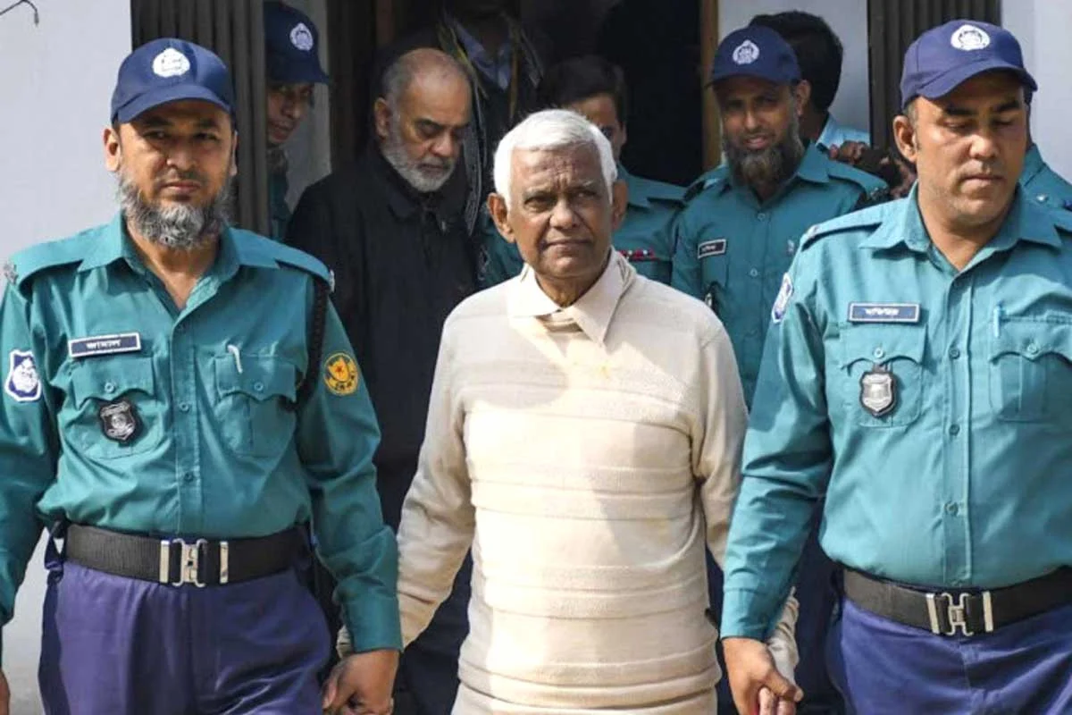 দুই মামলায় সাবেক বিচারপতি মানিকের জামিন নামঞ্জুর
