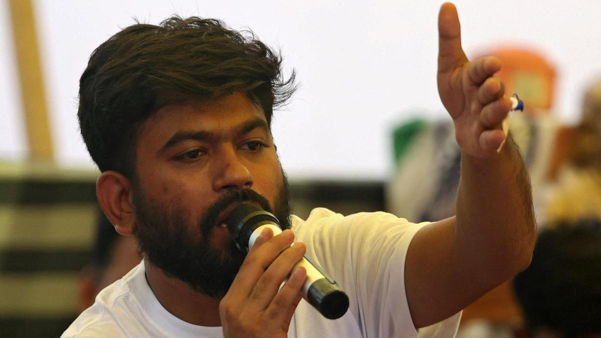 যন্তর-মন্তর ‘সিজন-টু’য়ের হুঁশিয়ারি অভিজিতের