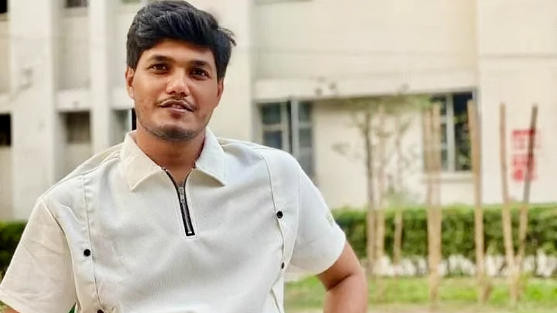 ৫ আগস্টের স্মৃতি টেনে ‘ছেড়ে না যাওয়া’র অনুরোধ আবিদের
