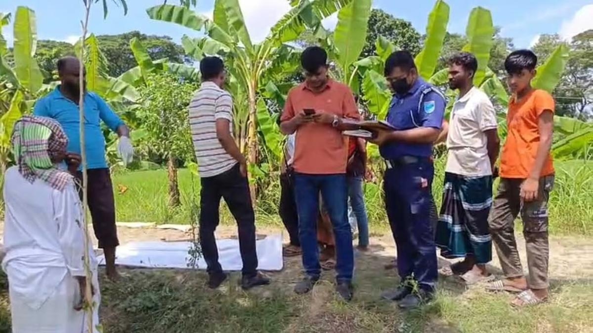 ফরিদপুরে ধানখেতের পাশে ৩টি বস্তায় ৬ টুকরো মরদেহ উদ্ধার