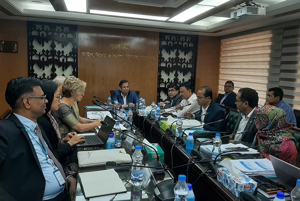 শ্রম আইন সংশোধনে তিনদিনের আলোচনা ফলপ্রসূ হয়েছে : আইনমন্ত্রী