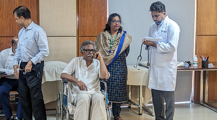 আনু মুহাম্মদের চিকিৎসায় মেডিকেল বোর্ড হবে : স্বাস্থ্যমন্ত্রী