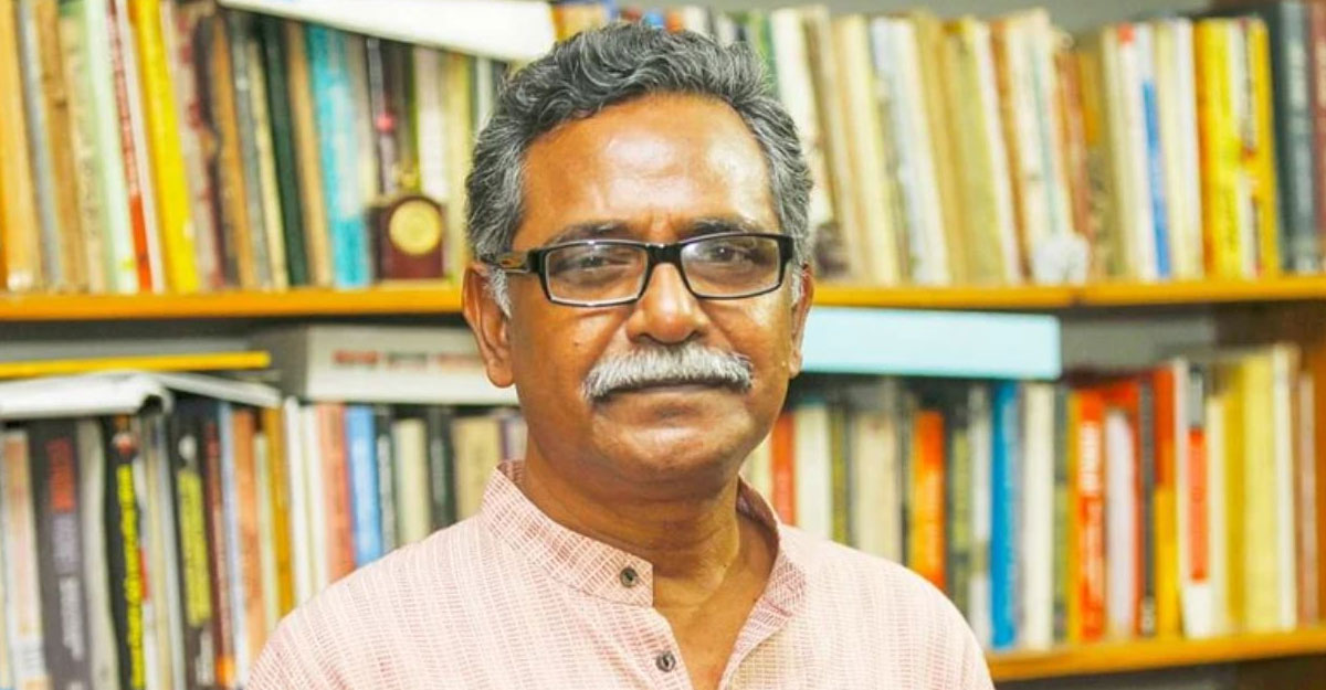 ট্রেনে আঙুল কাটা পড়ল আনু মুহাম্মদের