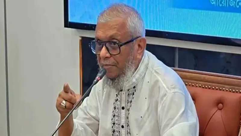 সরকারি খরচে ১০ হাজার কর্মীকে মালয়েশিয়ায় পাঠানোর উদ্যোগ
