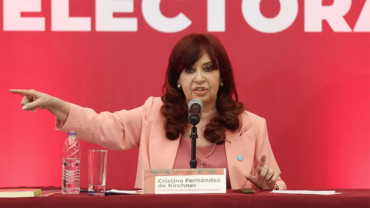 আর্জেন্টিনার সাবেক প্রেসিডেন্টের সম্পদ বাজেয়াপ্তের নির্দেশ বহাল আদালতের