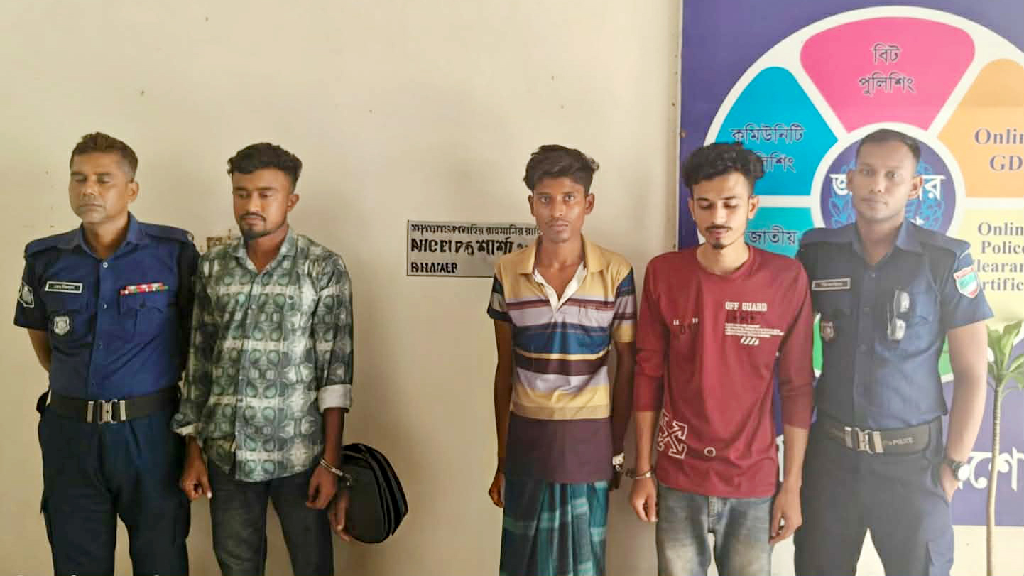 শার্শায় প্রবাসীর স্ত্রীকে সংঘবদ্ধ ধর্ষণের অভিযোগ, গ্রেপ্তার ৩