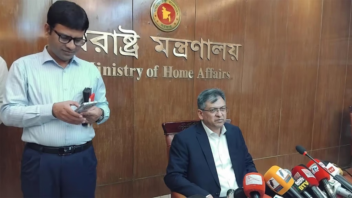 ‘উগ্রবাদী সংগঠন’ গড়ার পরিকল্পনা থেকেই মসজিদে বৈঠক: স্বরাষ্ট্রমন্ত্রী