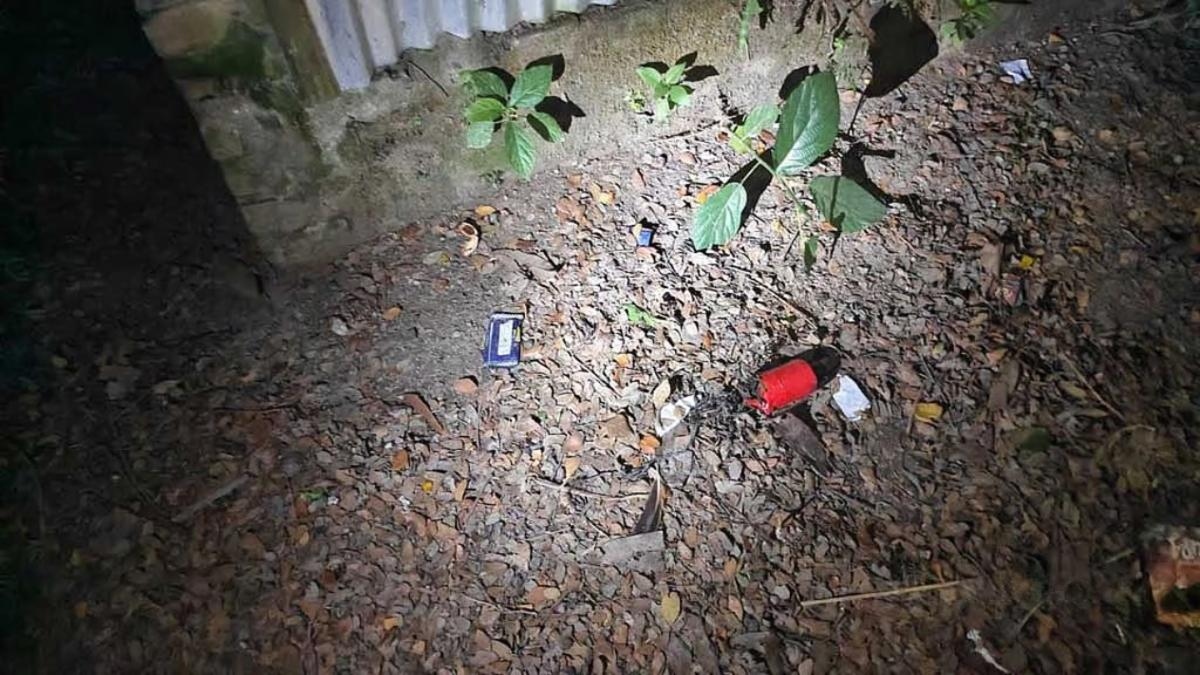 গাইবান্ধায় বাড়ি-স্কুলের সামনে পরপর ৩টি হাতবোমা বিস্ফোরণ
