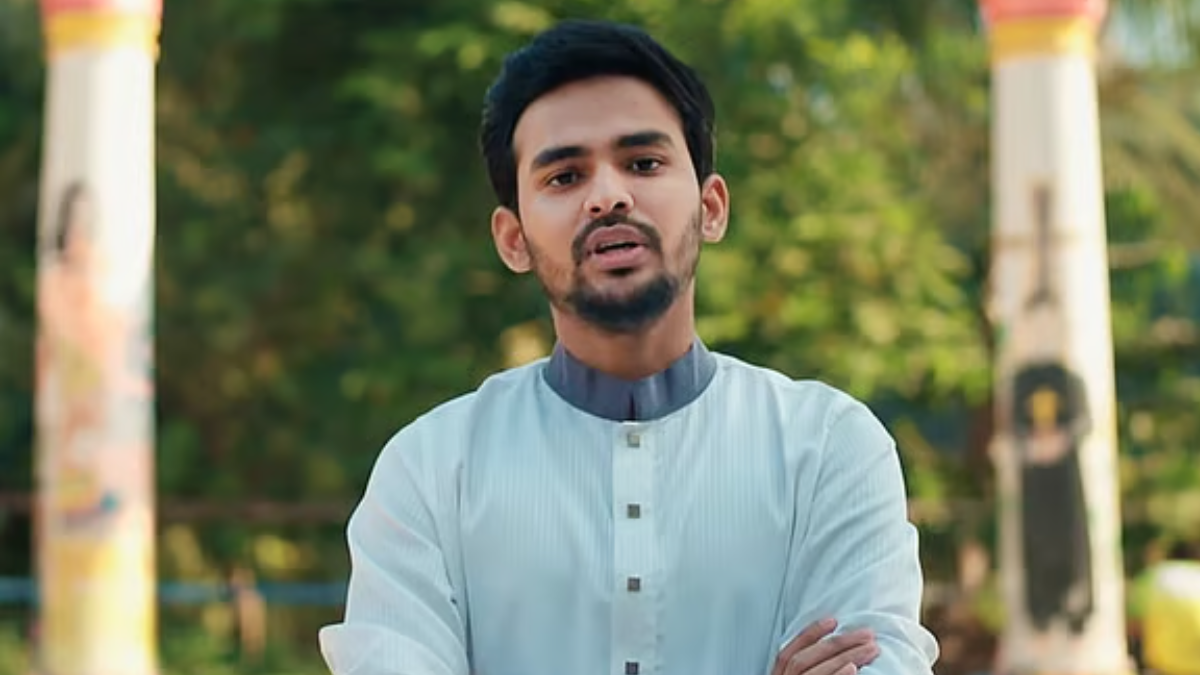 ঢাকা-১০ আসনে মনোনয়ন ফরম সংগ্রহ করলেন আসিফ মাহমুদ