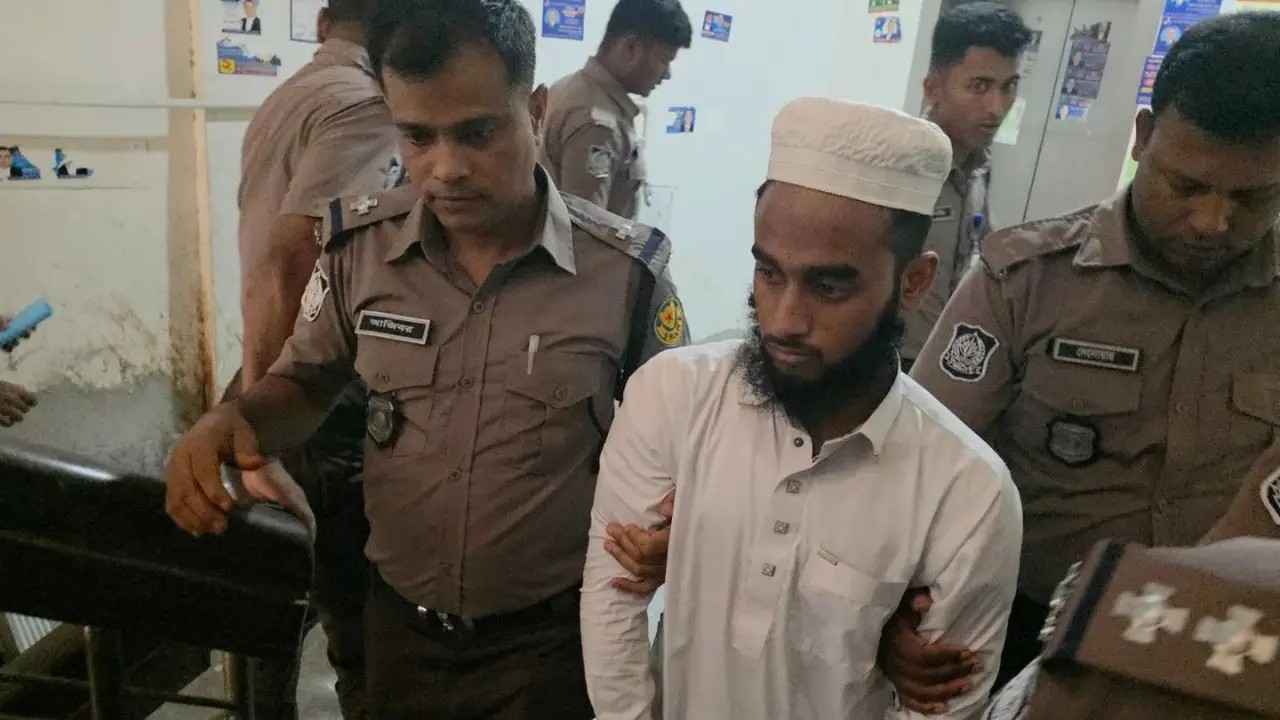 মাদ্রাসাশিক্ষার্থীর ঝুলন্ত লাশ: বলাৎকারের অভিযোগে গ্রেপ্তার শিক্ষার্থী রিমান্ডে