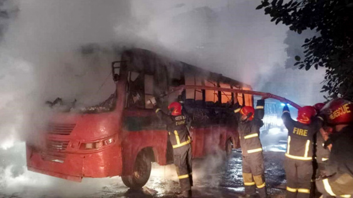১৩ নভেম্বর ঘিরে উদ্বেগ-উৎকণ্ঠা, সতর্ক সরকার-আইনশৃঙ্খলা বাহিনী
