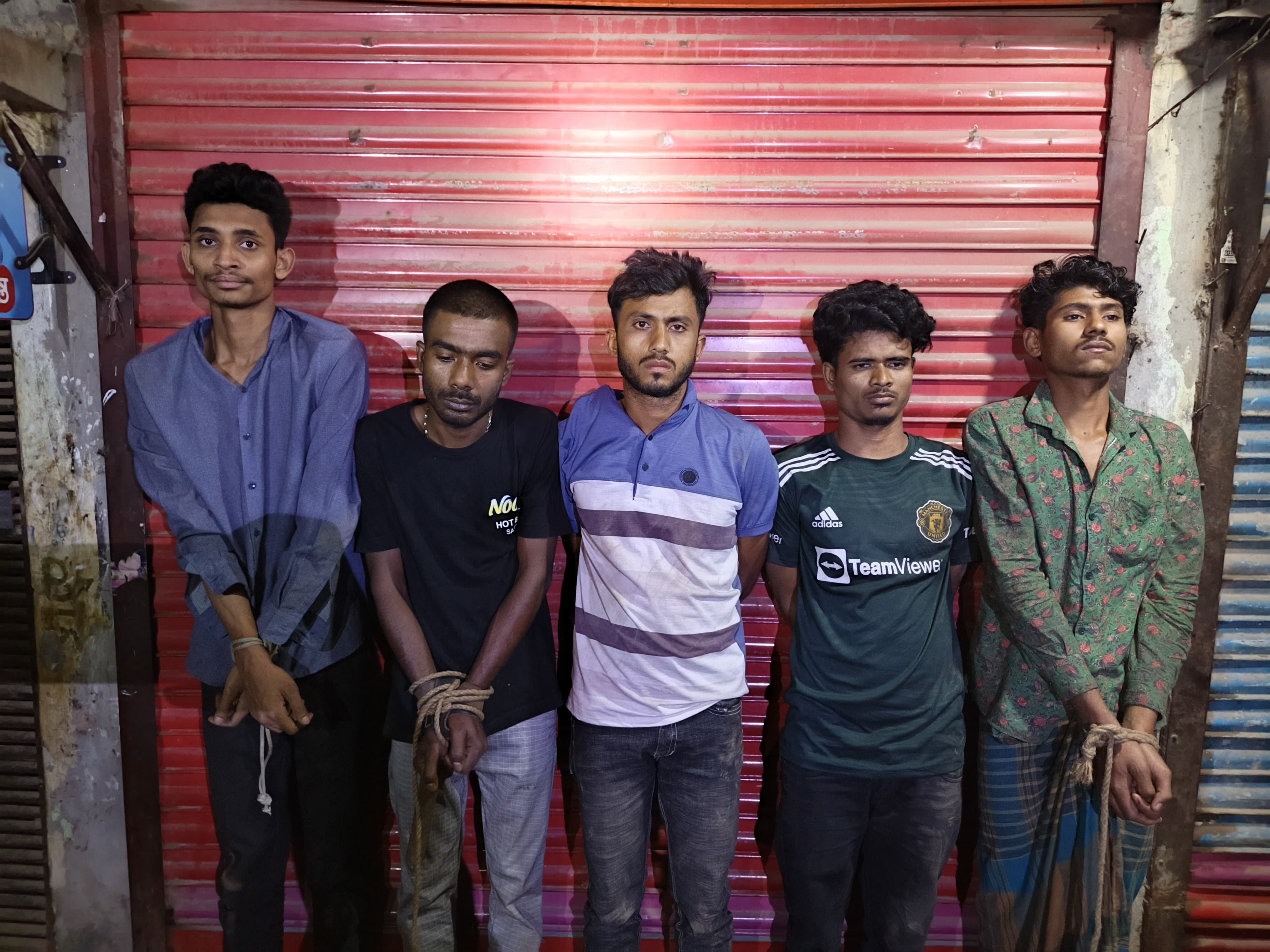 মোহাম্মদপুরে যৌথ বাহিনীর অভিযানে দুজন নিহত